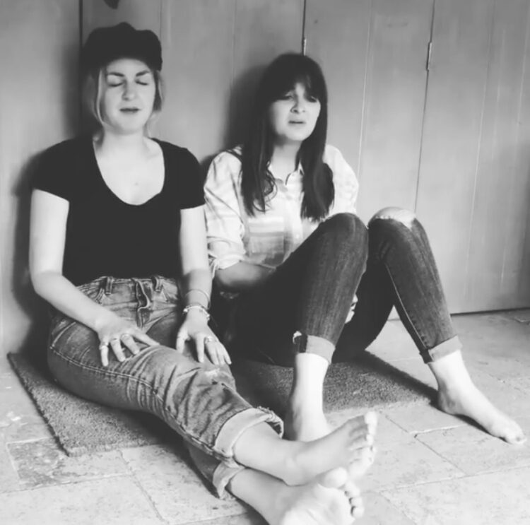 lizzy ward thomas feet 5