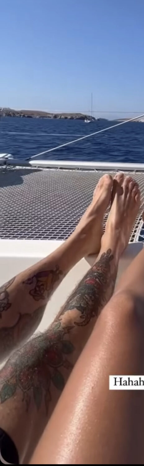 lo hoffman feet