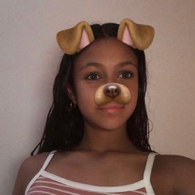 lois ellington feet 5