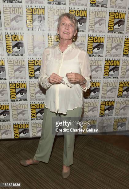 lois lowry feet 3