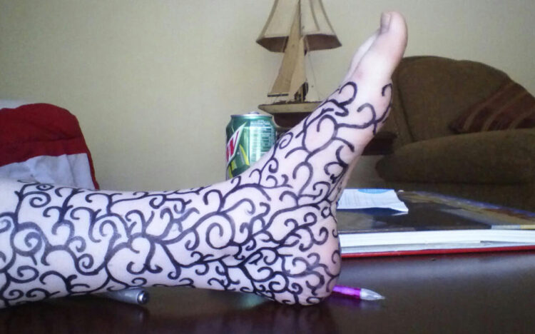lois sharpie feet 5