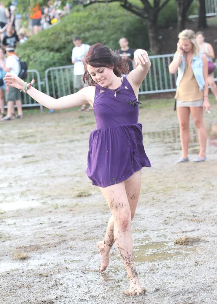 lolla feet 5