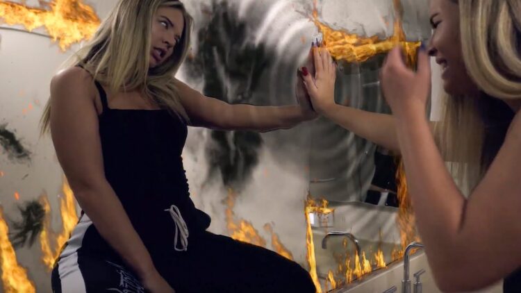 london alexis feet 1