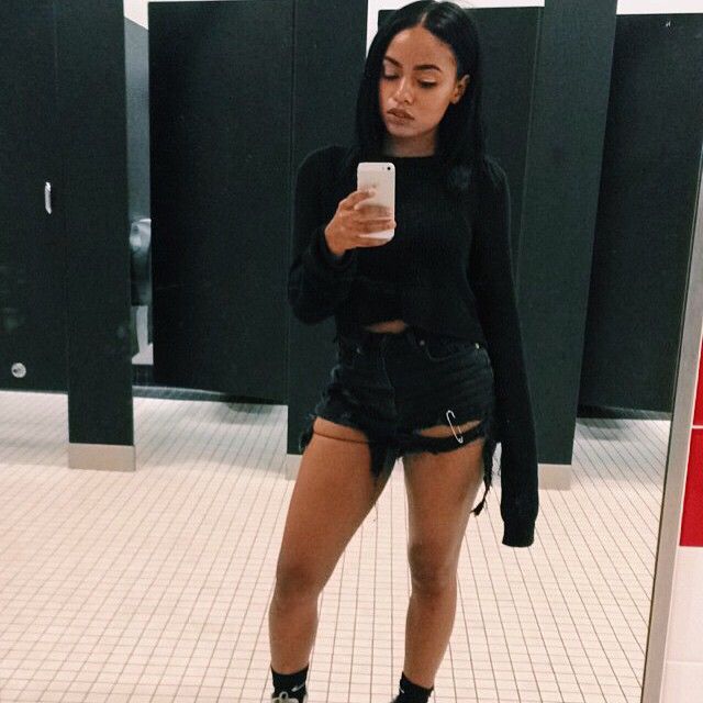 london zhiloh feet 2