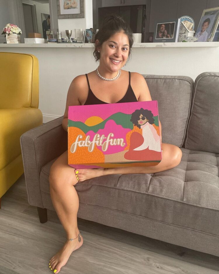 loren brovarnik feet 6