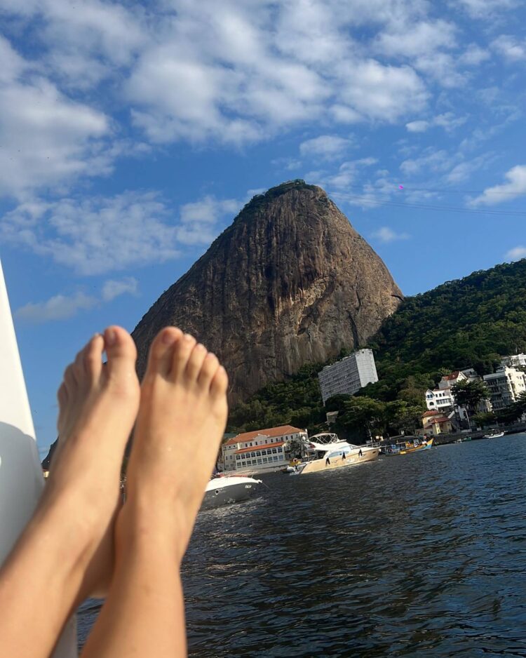 lorena comparato feet