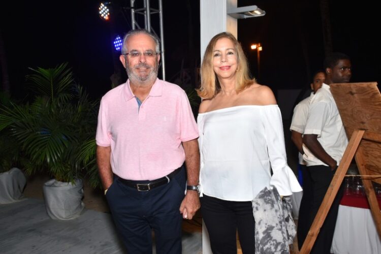 lorenna pierre feet 1