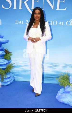 loretta grace feet 3