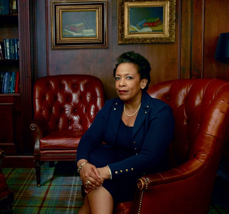 loretta lynch feet 1