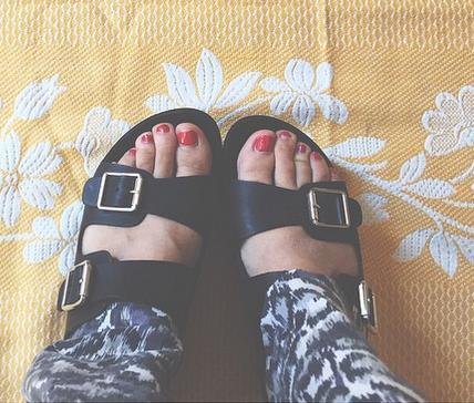 lori beth denberg feet 3