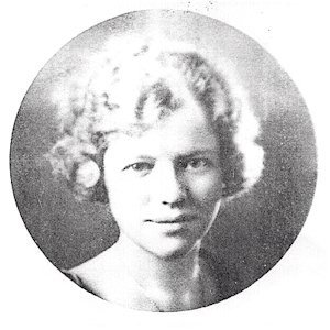 lorine niedecker feet 3