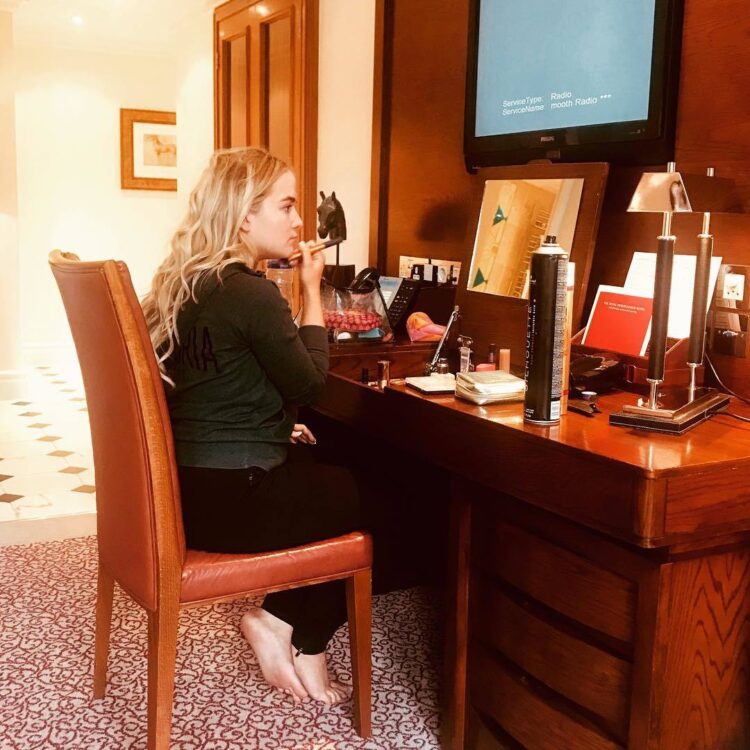 lorna fitzgerald feet