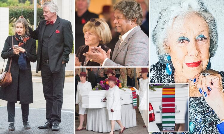 lorrae desmond feet 6