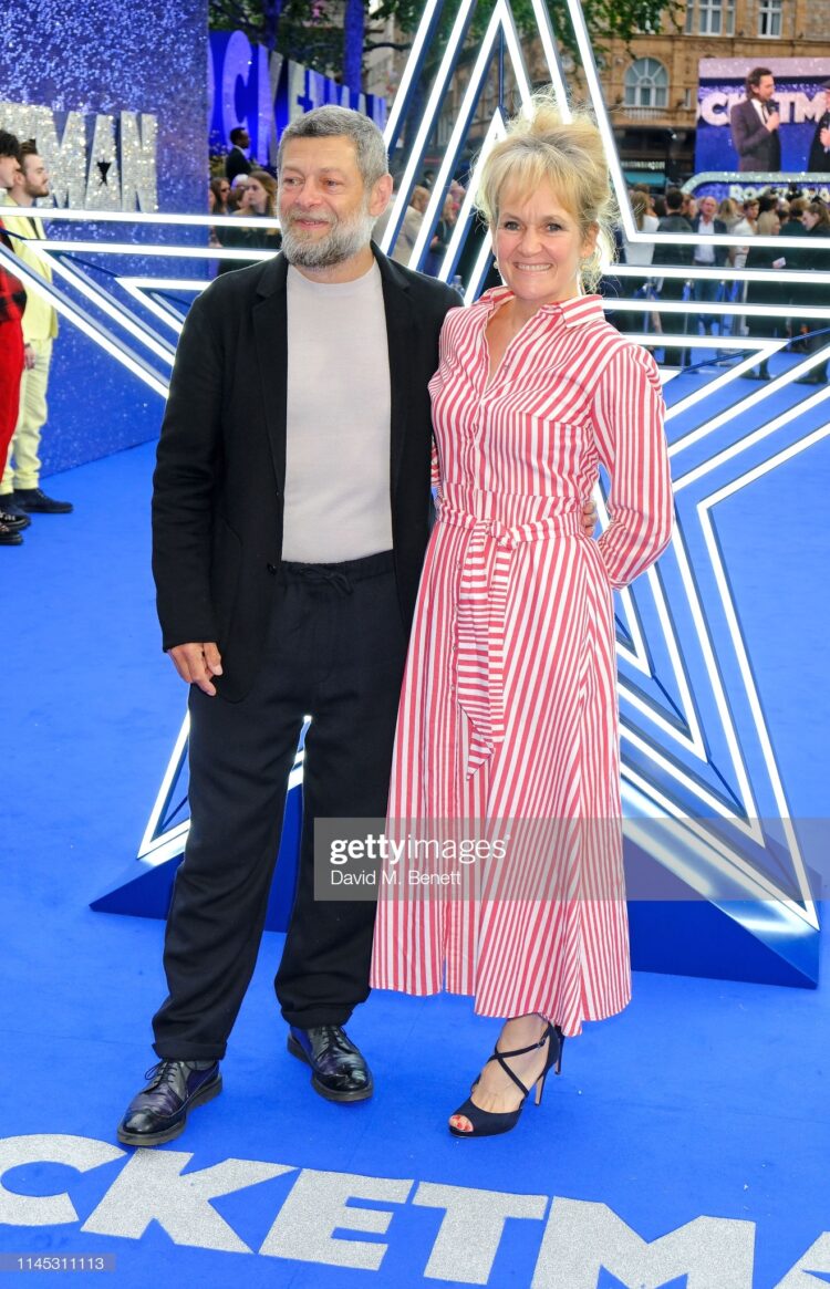 lorraine ashbourne feet 3