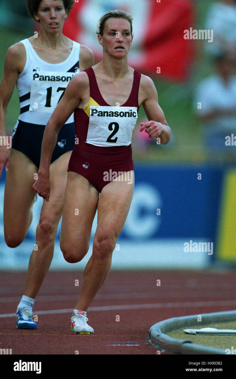 lorraine baker feet 5