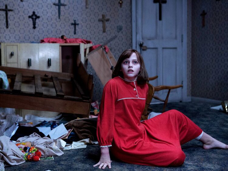 lorraine warren feet 4