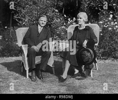 lou henry hoover feet 6