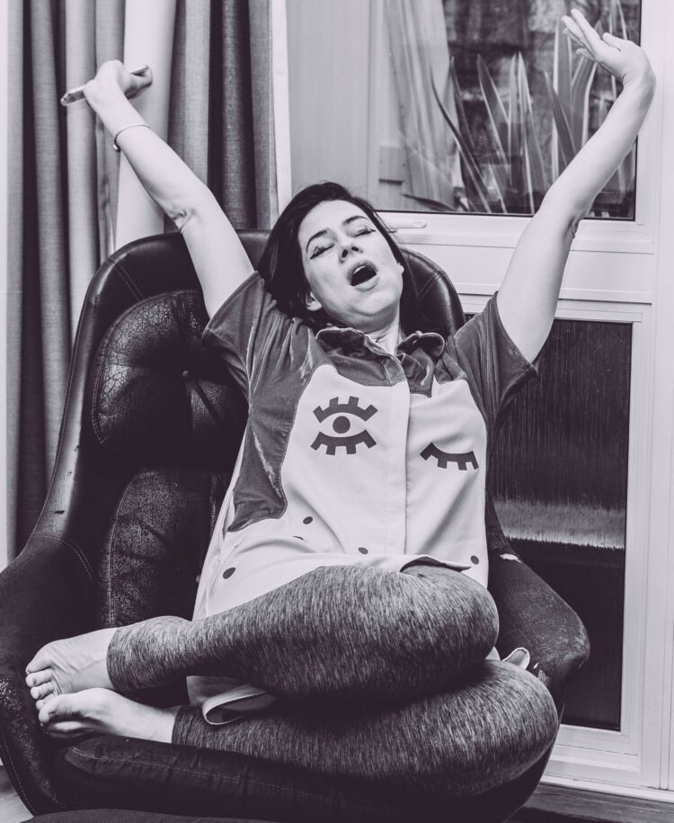 lou sanders feet scaled