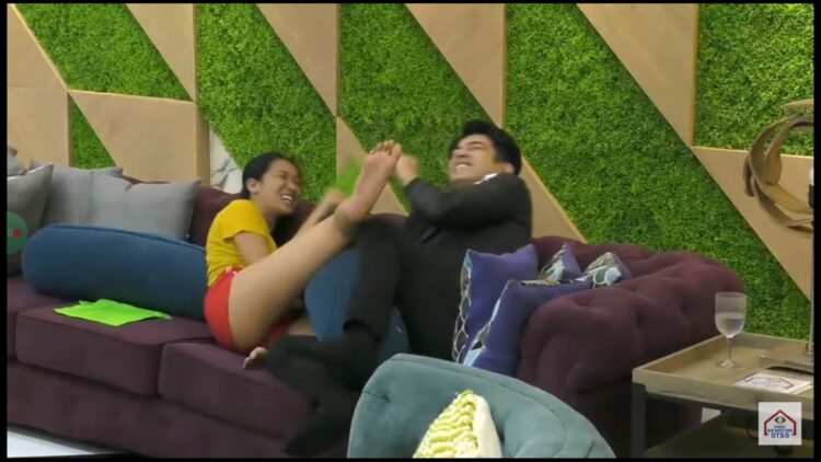 lou yanong feet 3