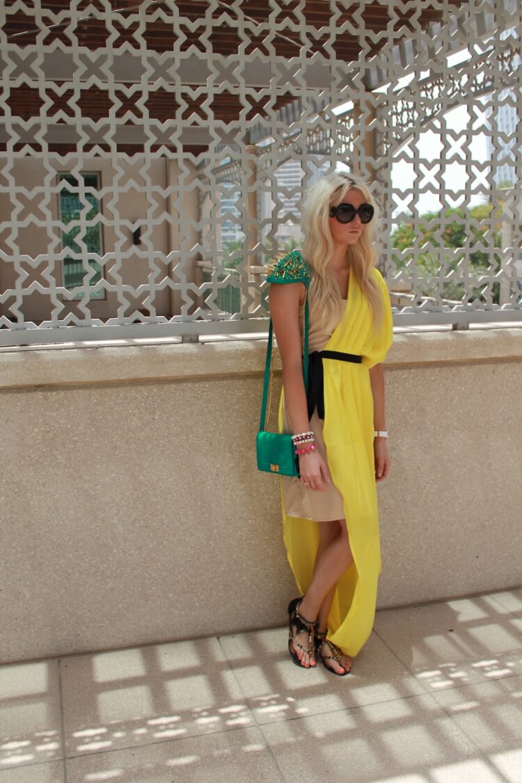 louisa jindaoui feet 5