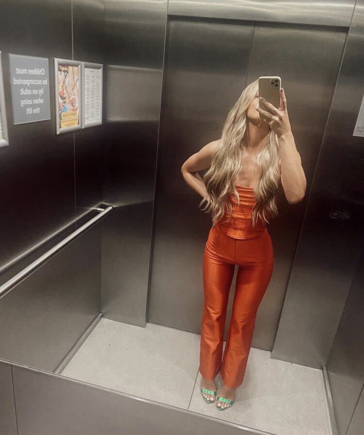 louisa johnson feet 5