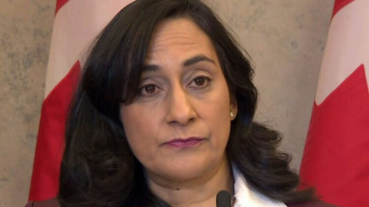 louise arbour feet 6