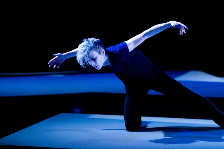 louise lecavalier feet 6