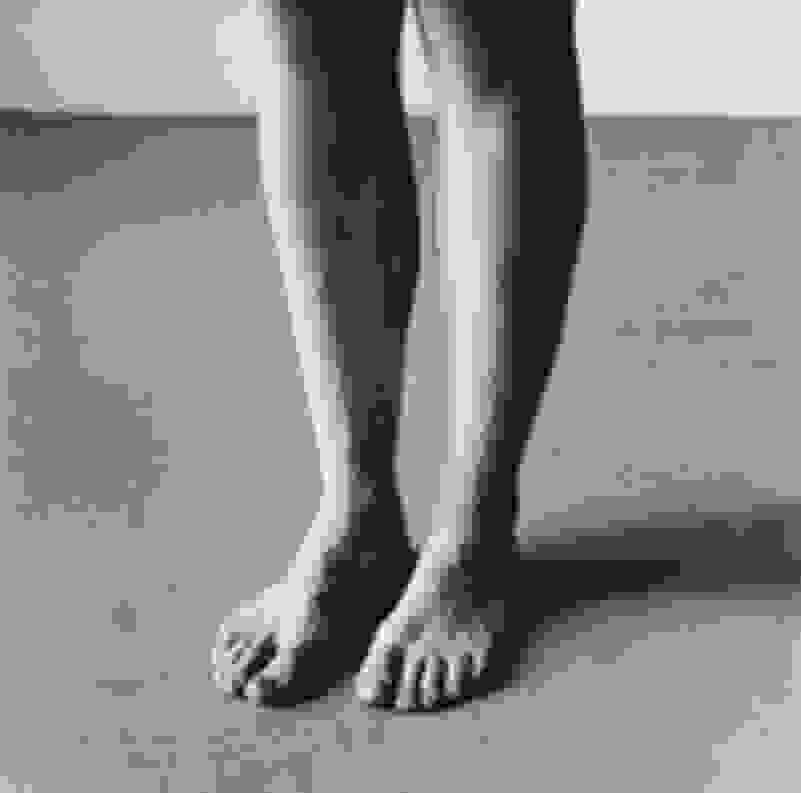 louise nevelson feet 5