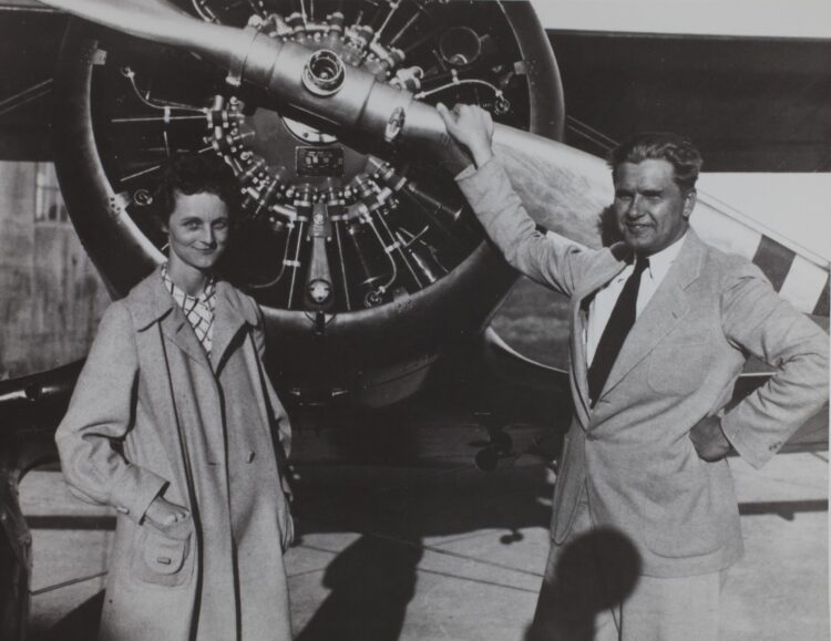 louise thaden feet 4