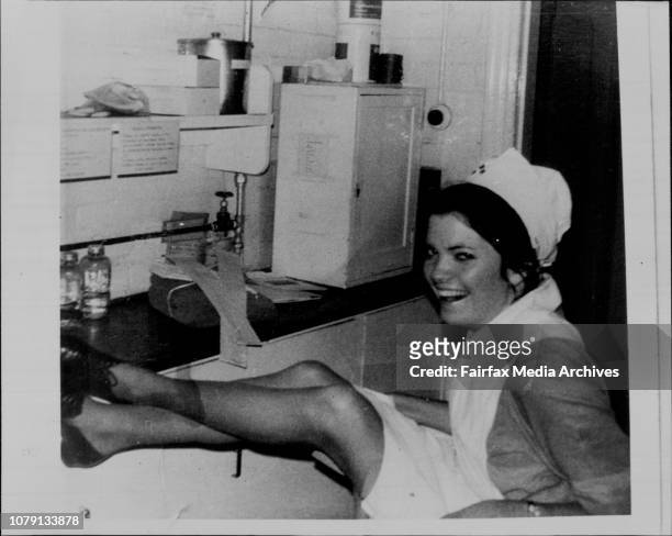 louise wallace feet 2