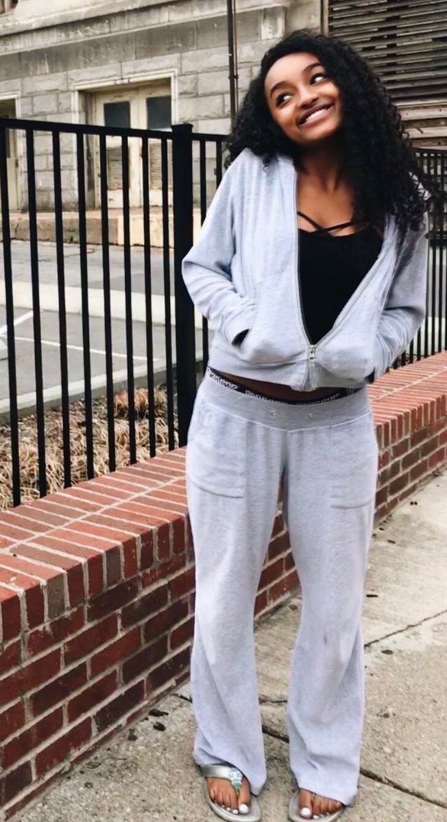 lovefromliyax feet 3