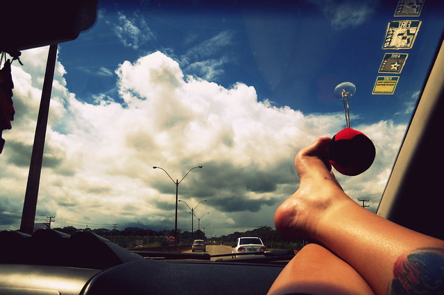 lua magalhaes feet 5