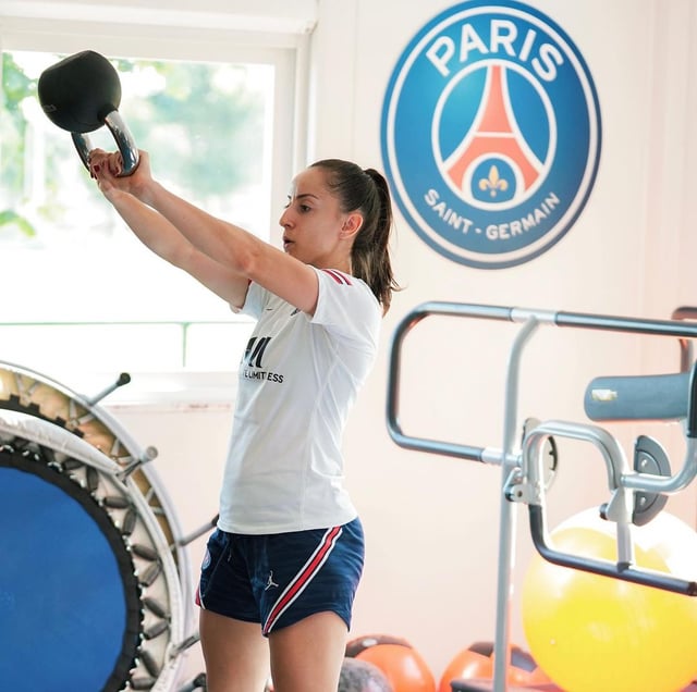 luana bertolucci feet 5