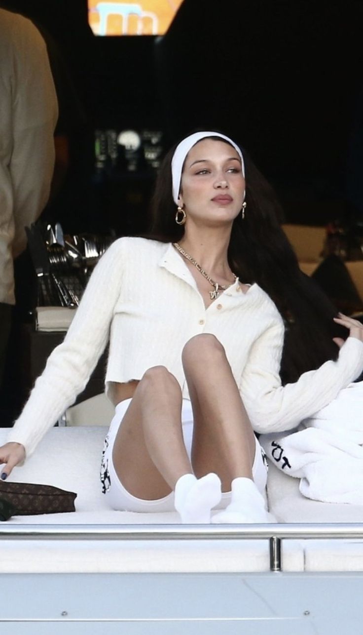 luana isabella feet 3