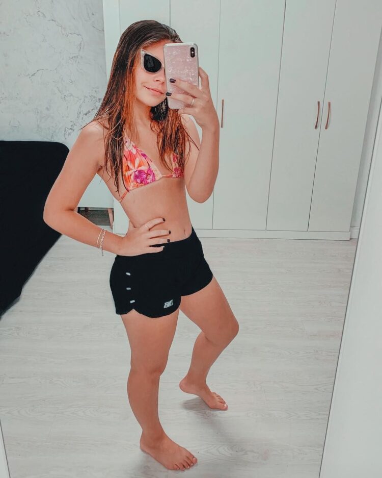 luara fonseca feet 2