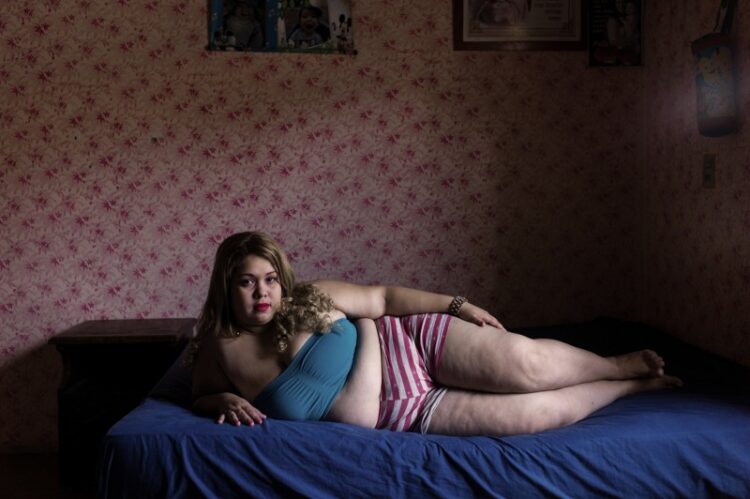 lucia de luis feet 6