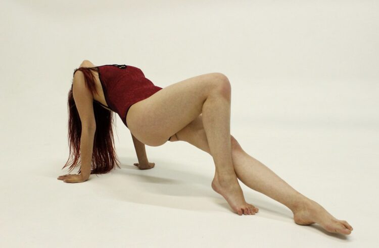 lucia gonzalez feet 5