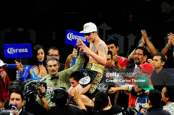 lucia guilmain feet 6