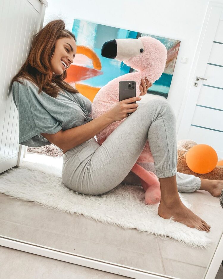 lucia lachkovic feet