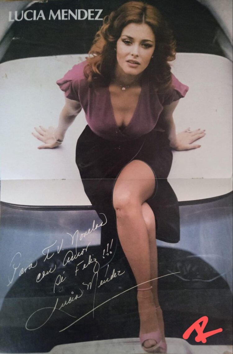 lucia mendez feet 3