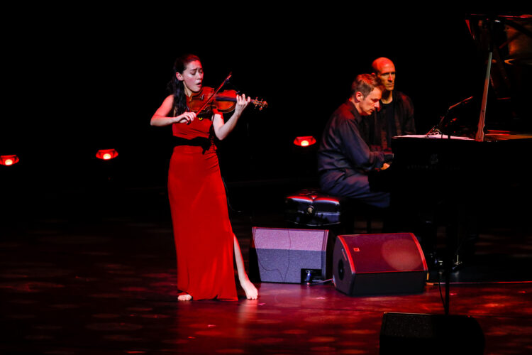 lucia micarelli feet 2