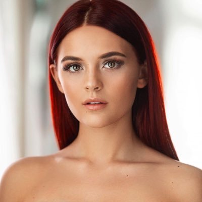 lucia valentino feet 2