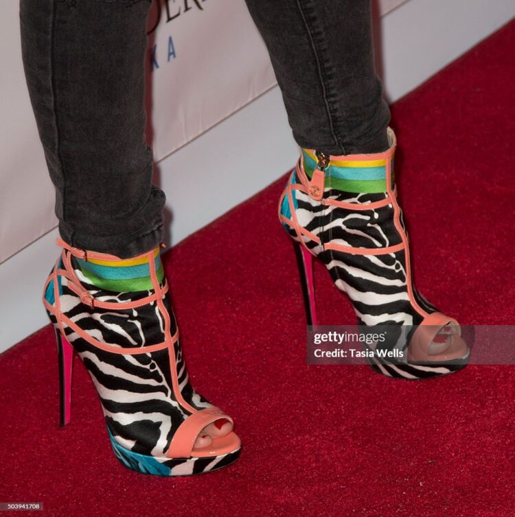 luciana caporaso feet 5