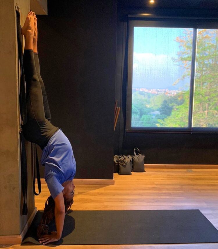 luciana mello feet 4