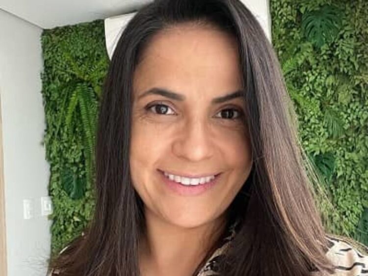 luciana passos feet 2