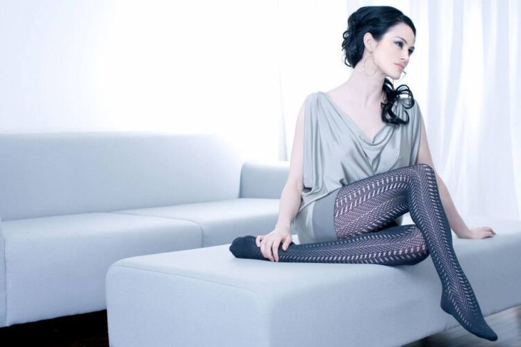 lucie laurier feet 1