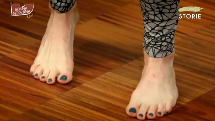 lucilla agosti feet 3
