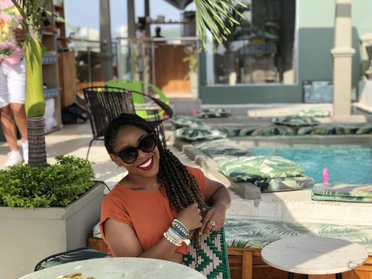 lucy craft laney feet 1