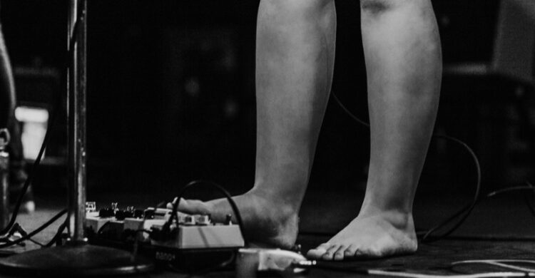 lucy dacus feet 1