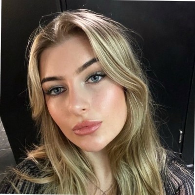 lucy loveridge feet 3